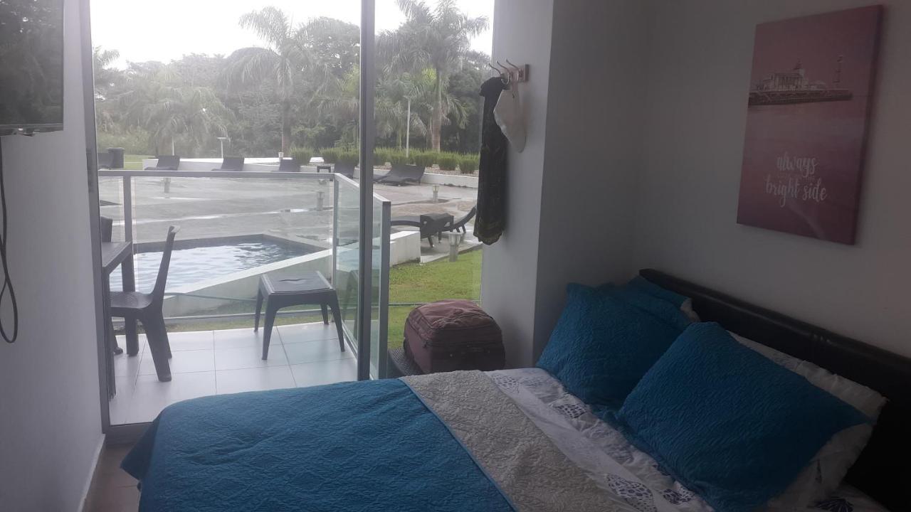 Apartamento En Balabeach Maria Chiquita In Front Of The Beach 2Hab Colon Esterno foto