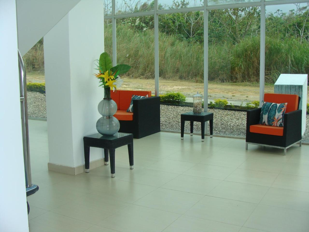 Apartamento En Balabeach Maria Chiquita In Front Of The Beach 2Hab Colon Esterno foto