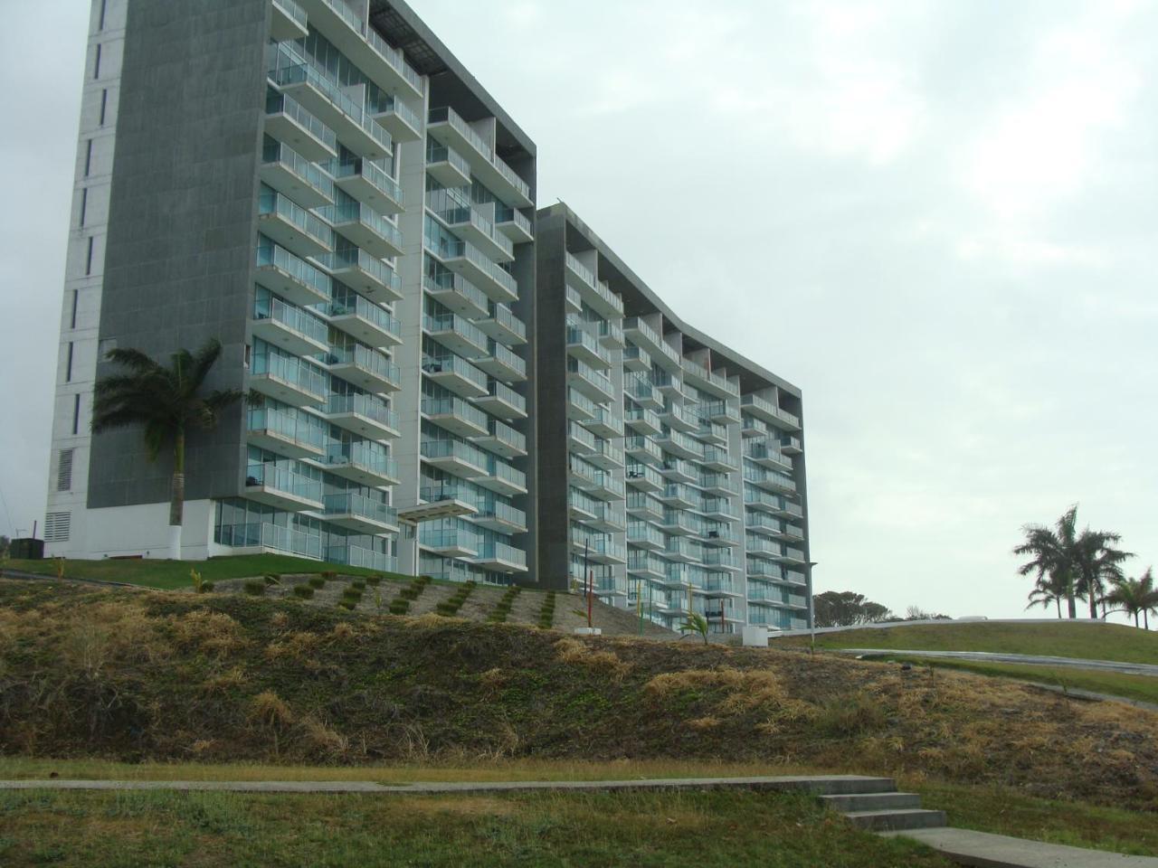 Apartamento En Balabeach Maria Chiquita In Front Of The Beach 2Hab Colon Esterno foto
