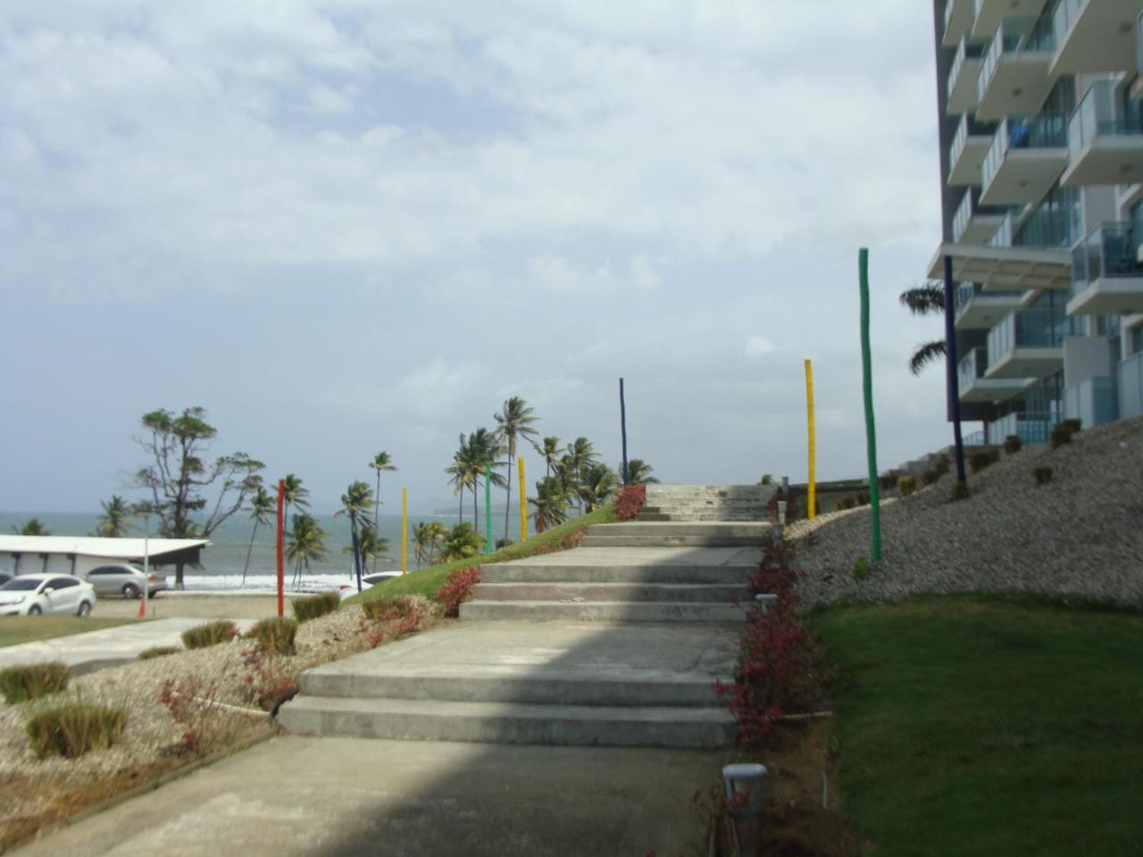 Apartamento En Balabeach Maria Chiquita In Front Of The Beach 2Hab Colon Esterno foto