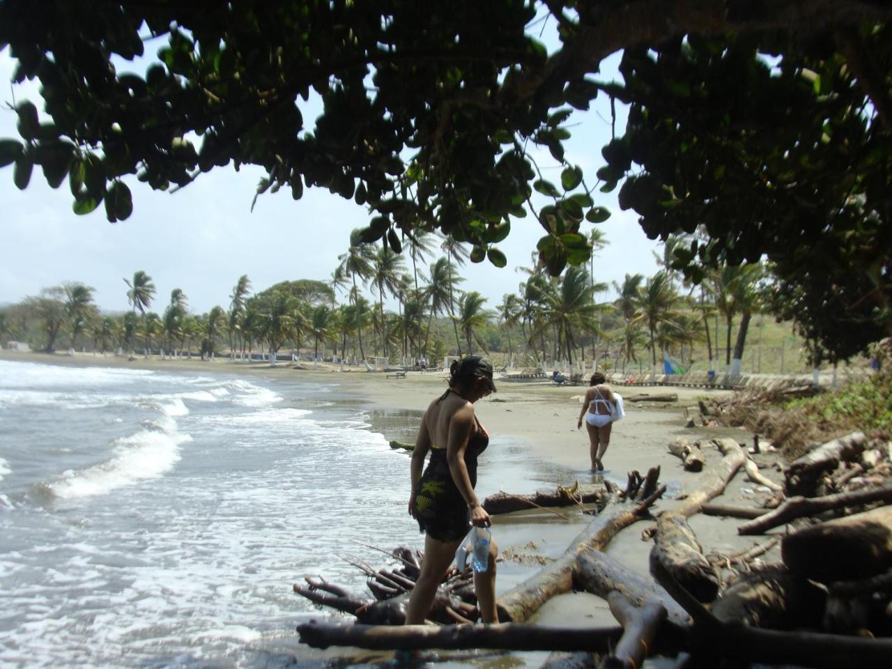 Apartamento En Balabeach Maria Chiquita In Front Of The Beach 2Hab Colon Esterno foto
